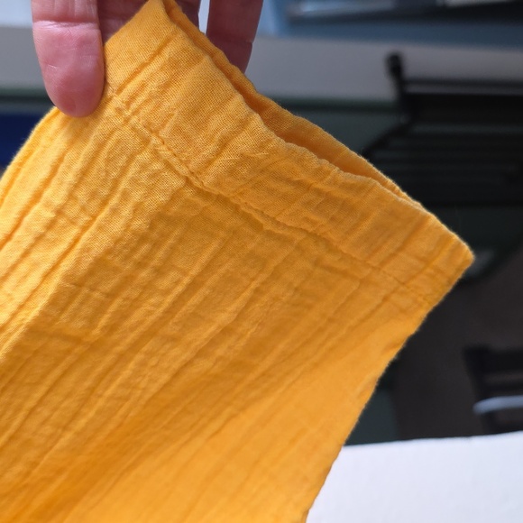 Avani Delamour Yellow Embroidered Boho Top Small NWT Floral V-Neck 3/4 Sleeve - Picture 10 of 13